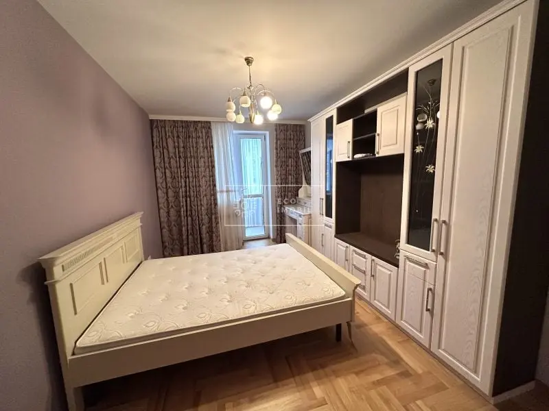 Centru, Mitropolitul Petru Movilă