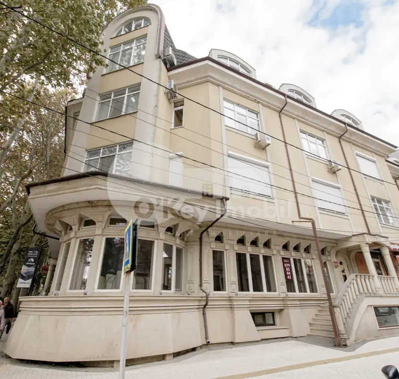 Centru, Mihai Eminescu