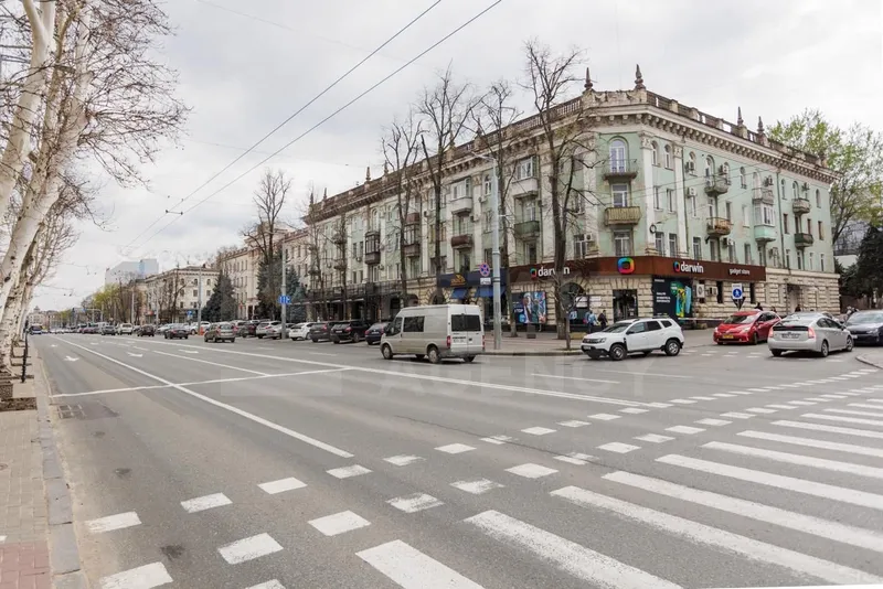 Centru, bul. Ştefan cel Mare şi Sfînt