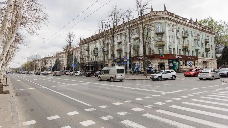 Centru, bul. Ştefan cel Mare şi Sfînt
